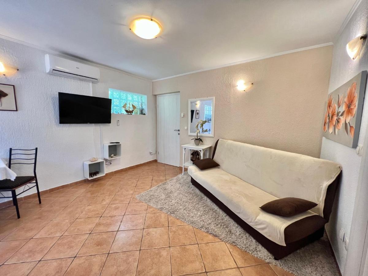 Apartments In Dramalj 45034 Екстер'єр фото