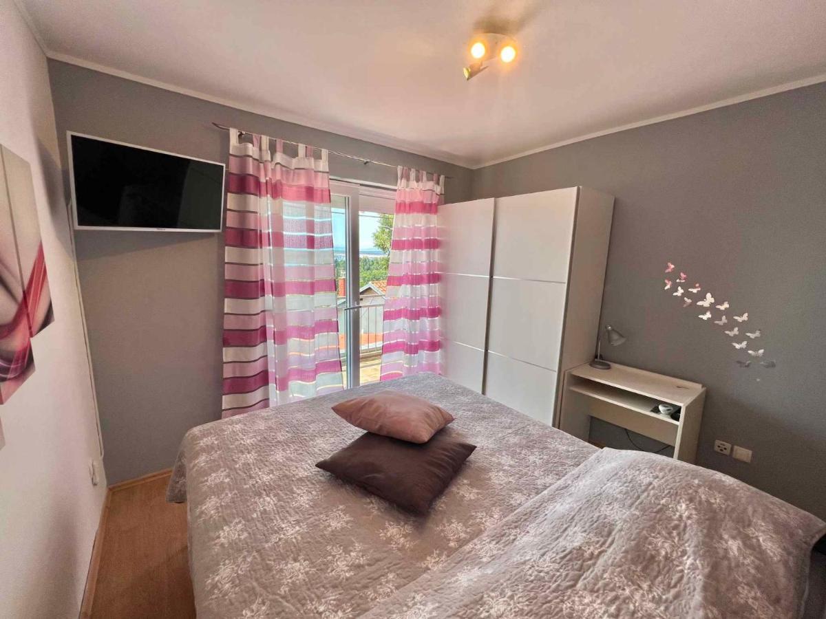 Apartments In Dramalj 45034 Екстер'єр фото