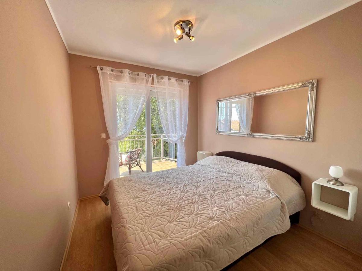 Apartments In Dramalj 45034 Екстер'єр фото